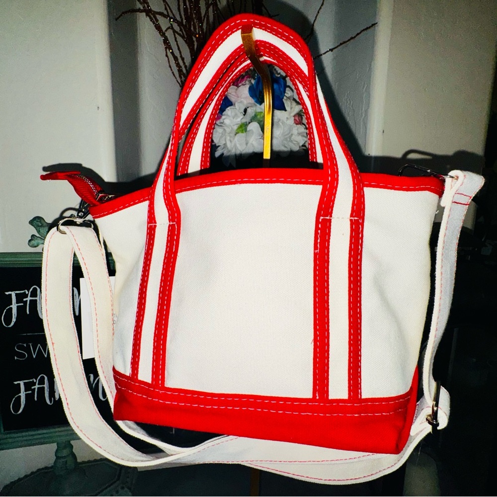 Aeropostale Red & White Farm Fresh Tote crossbody Bag w coin purse & charms NWT - Picture 2 of 16